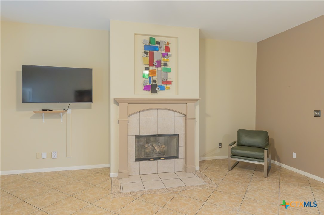 305 Waterstone Property Photo 9