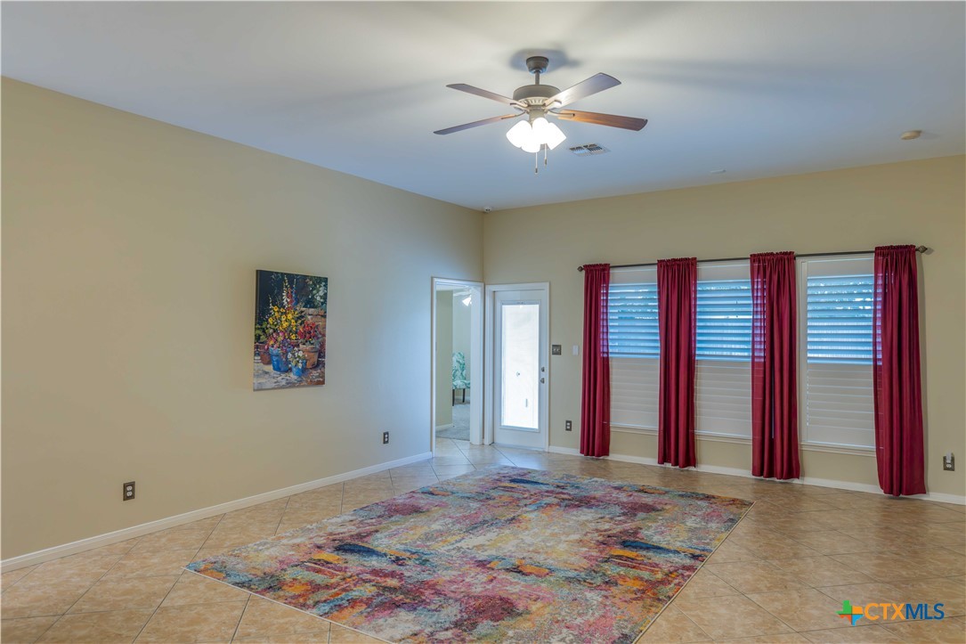 305 Waterstone Property Photo 10