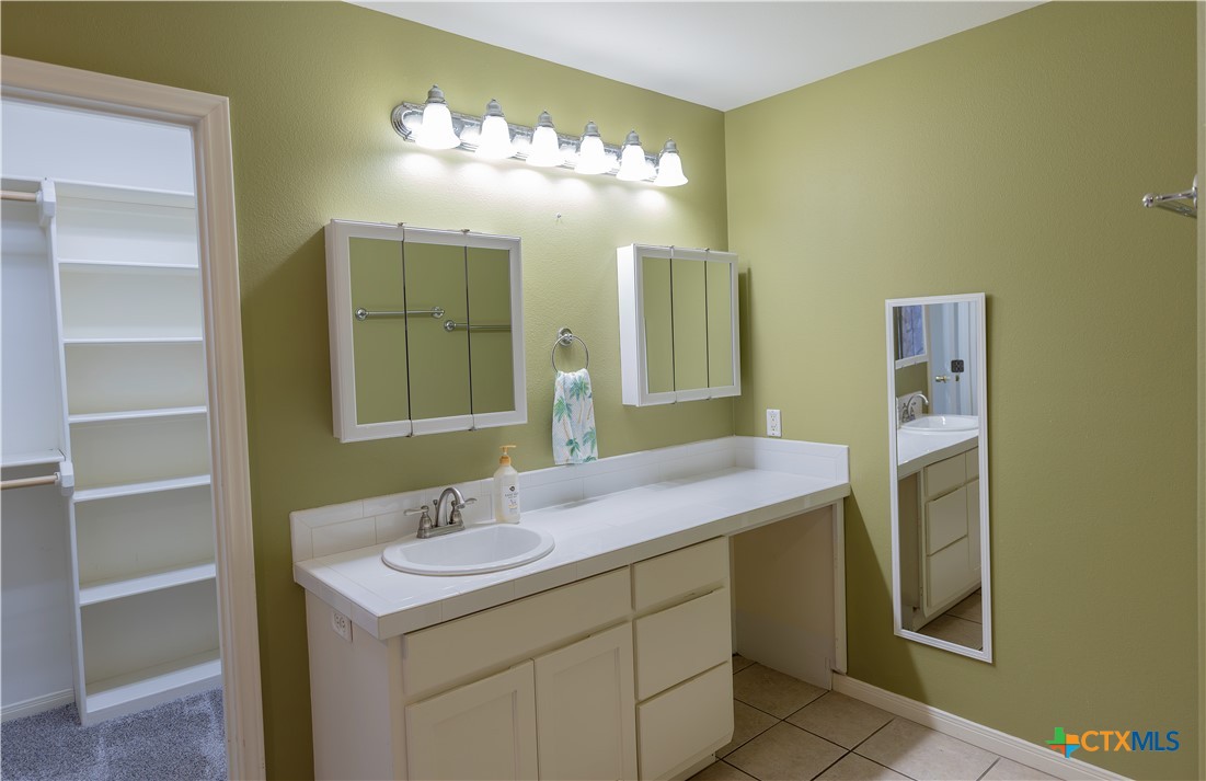 305 Waterstone Property Photo 17