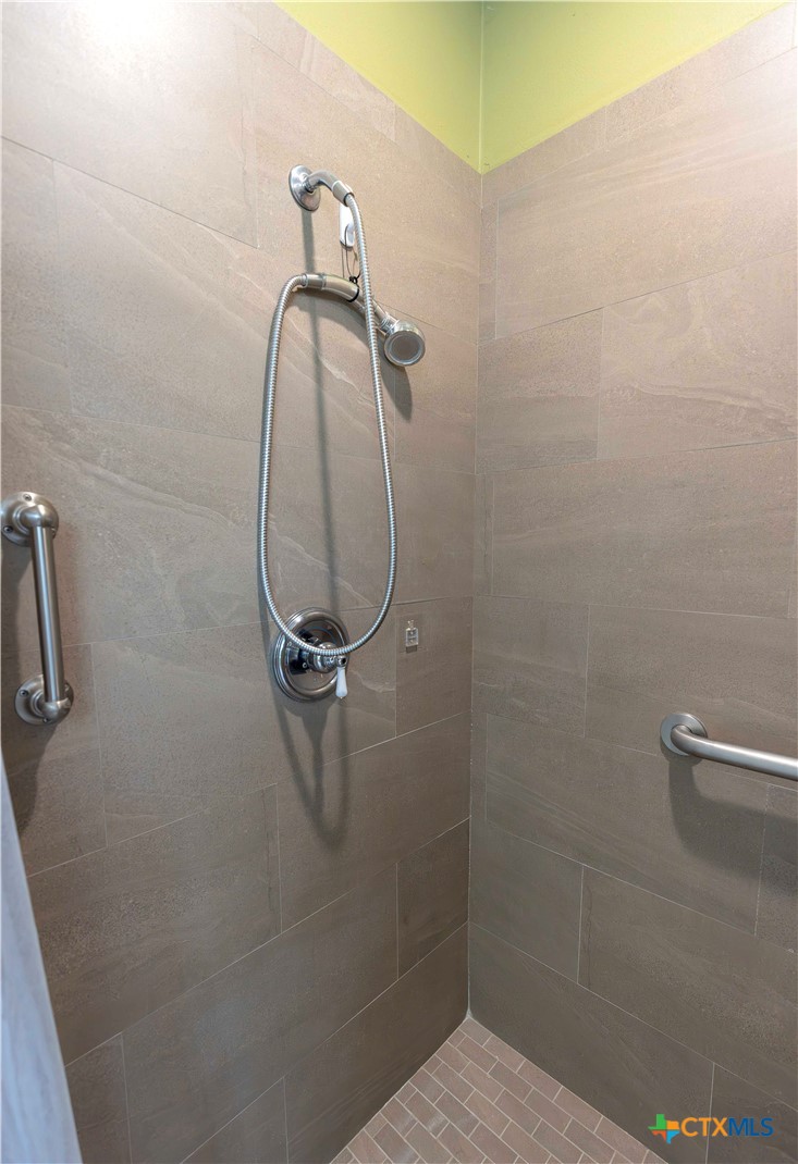 305 Waterstone Property Photo 19