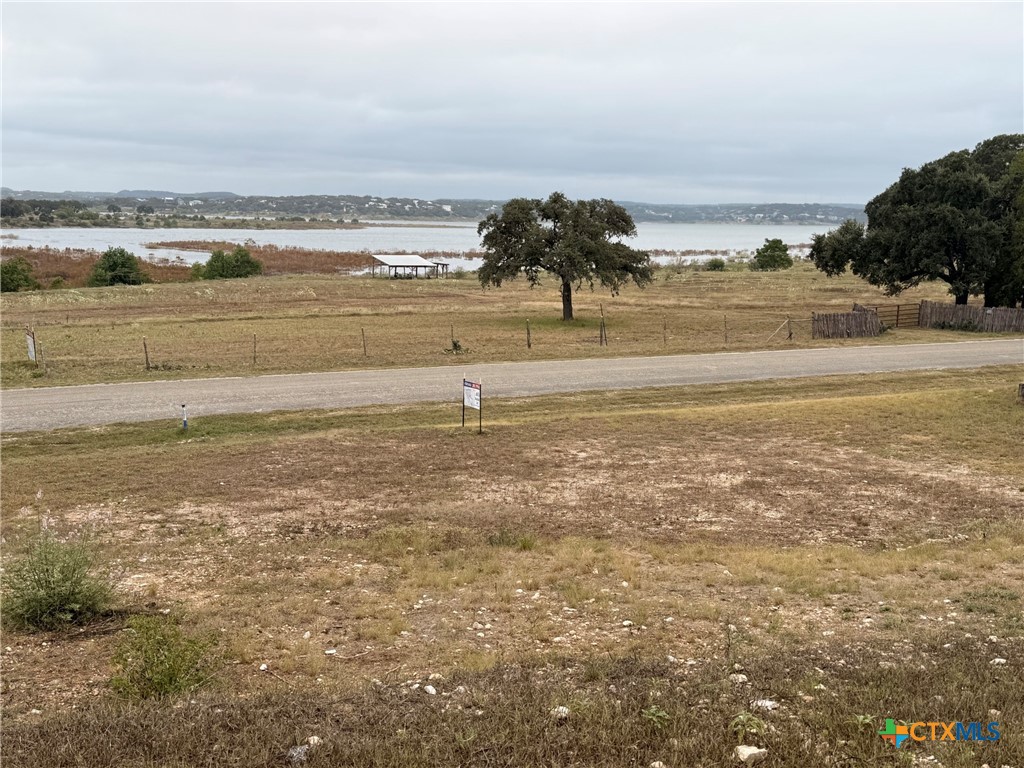 4300 Potters Creek Road Property Photo 2