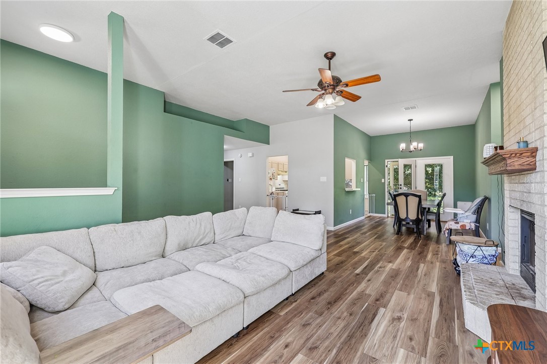 610 Sabine Circle Property Photo 12