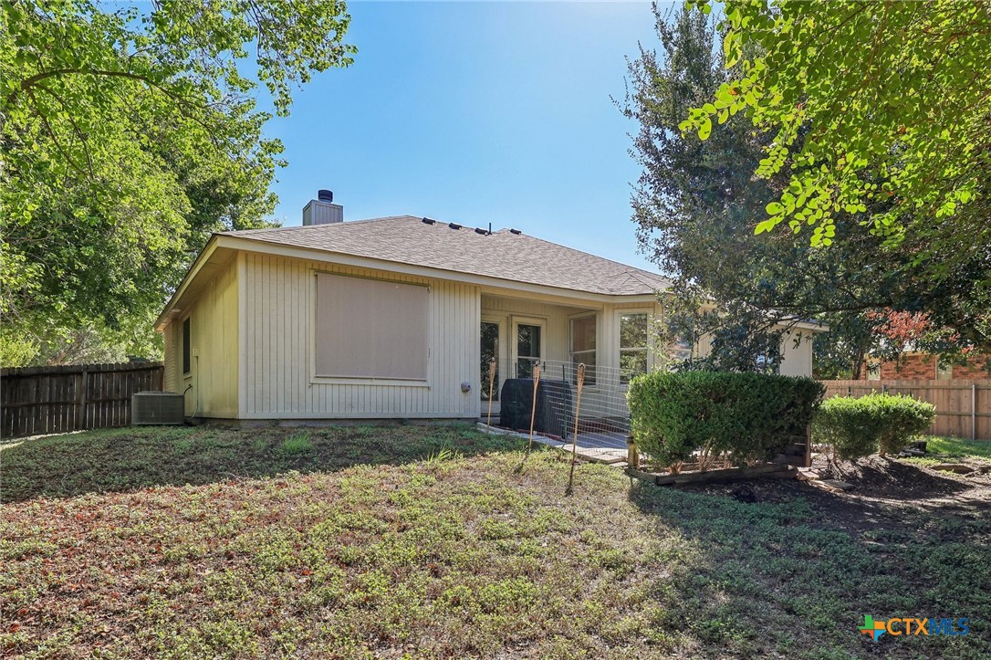 610 Sabine Circle Property Photo 31