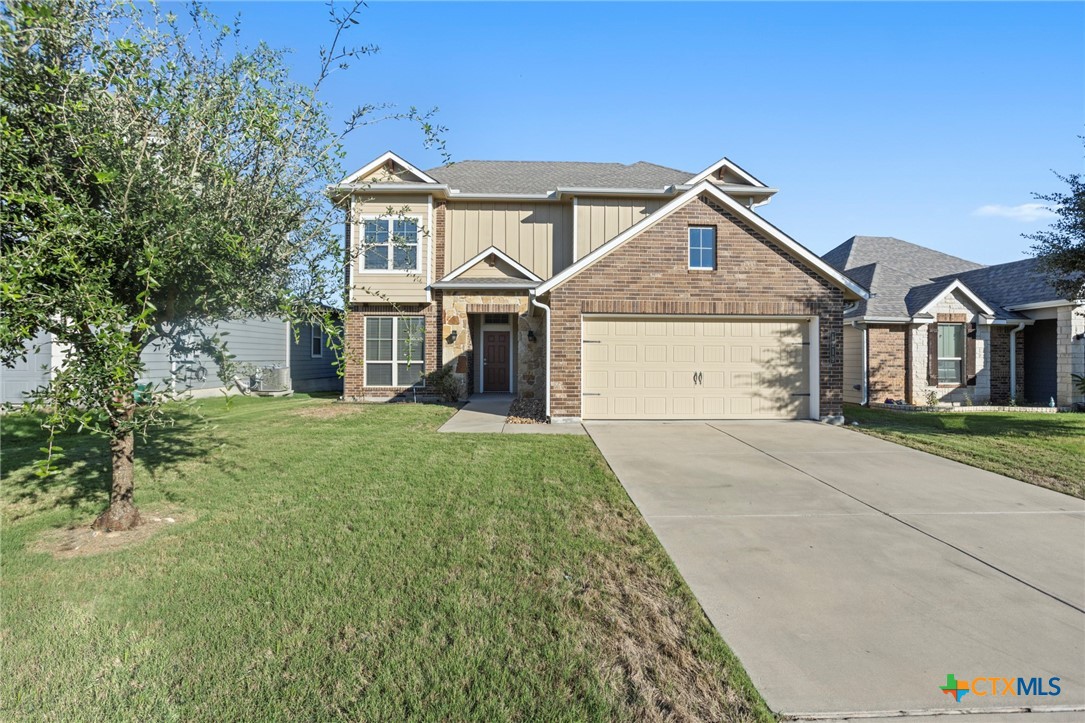 1219 Amber Dawn Drive Property Photo 2