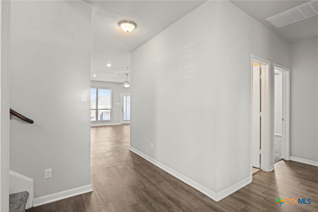 1219 Amber Dawn Drive Property Photo 4