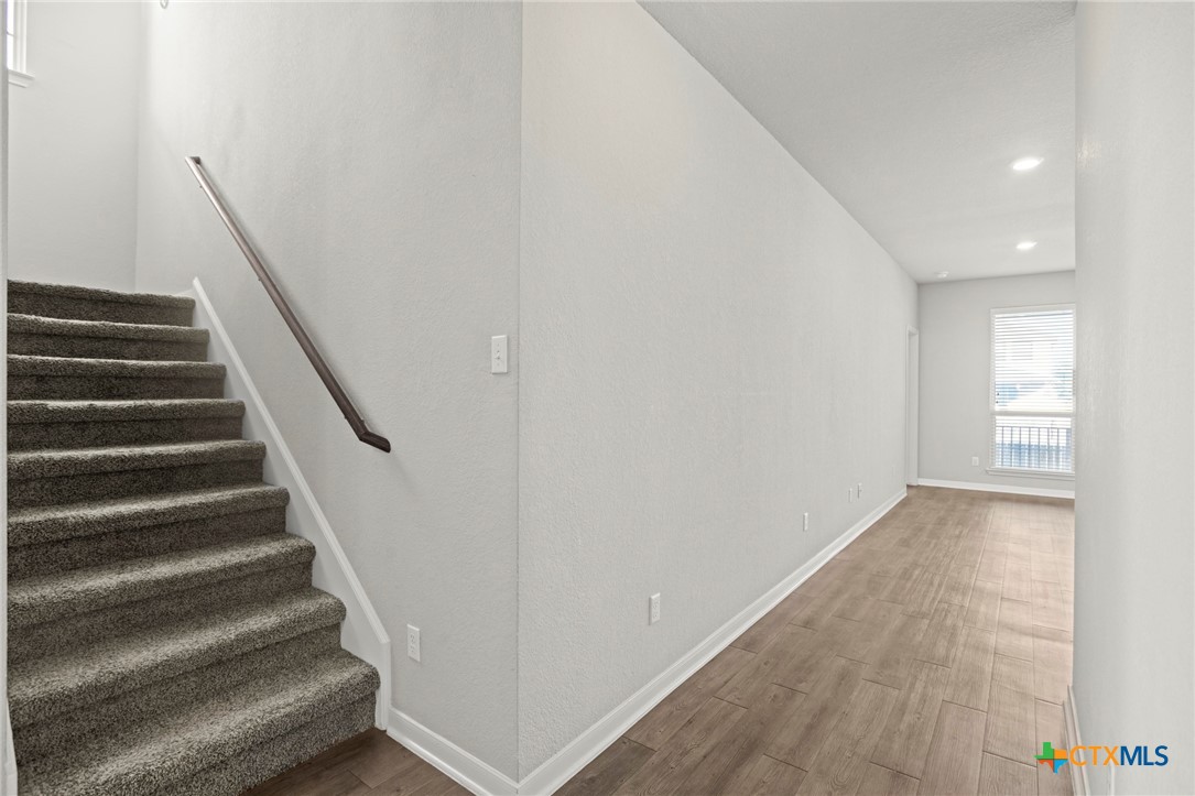1219 Amber Dawn Drive Property Photo 7