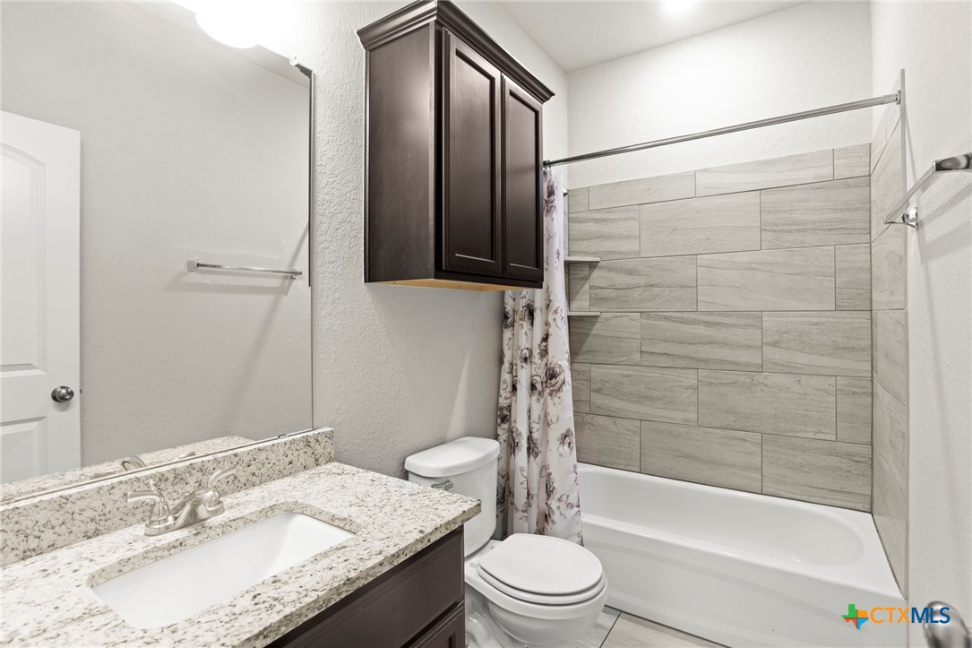 1219 Amber Dawn Drive Property Photo 8