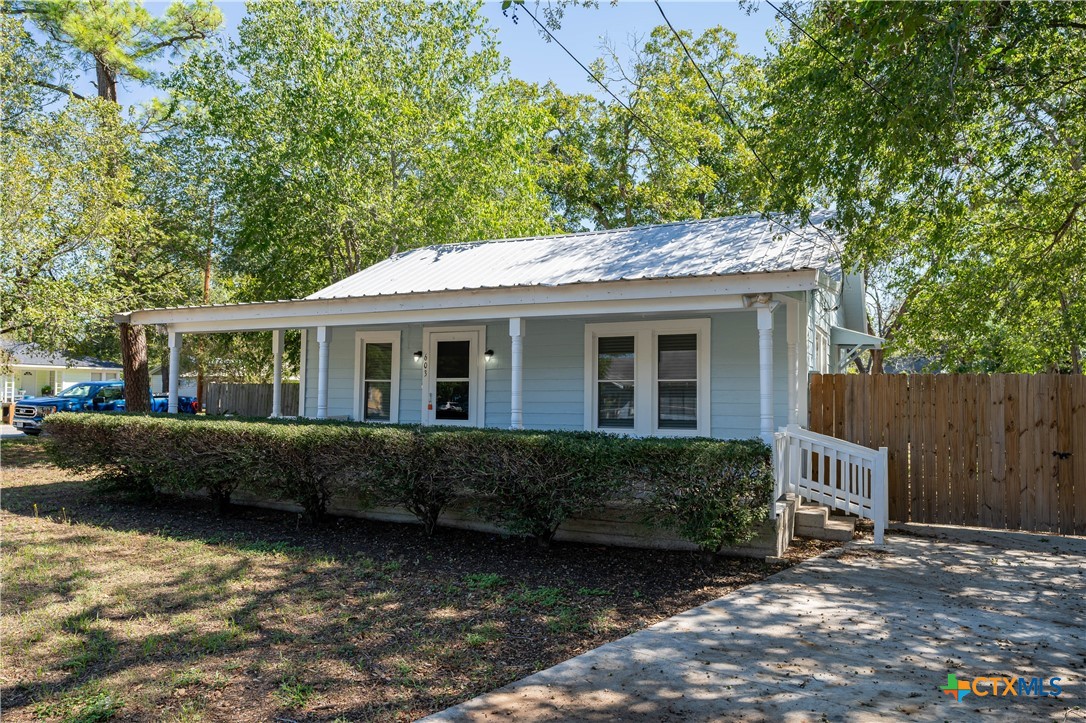 603 S Laurel Avenue Property Photo 1