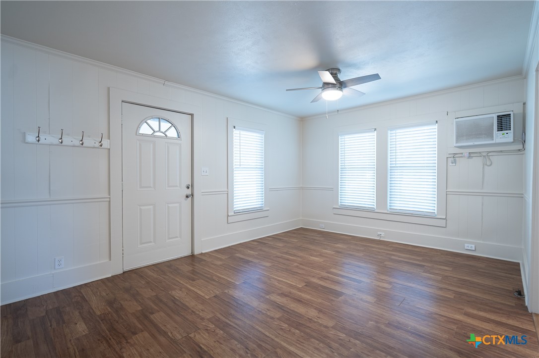 603 S Laurel Avenue Property Photo 6