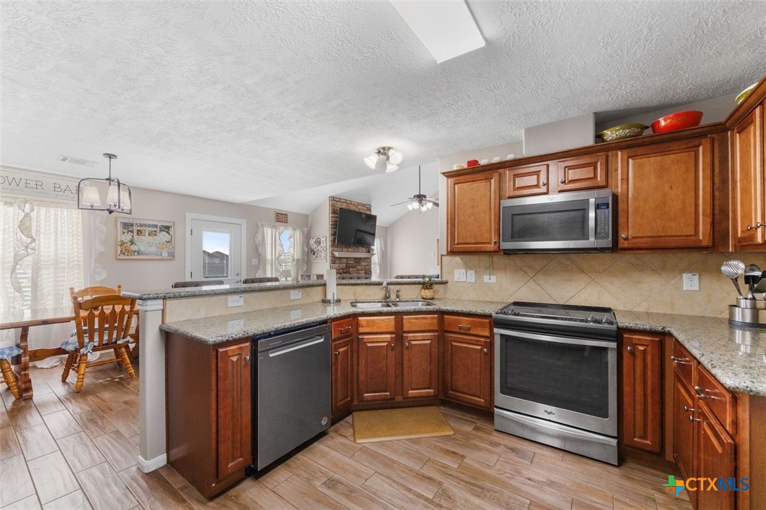 809 Buttercup Drive Property Photo 11