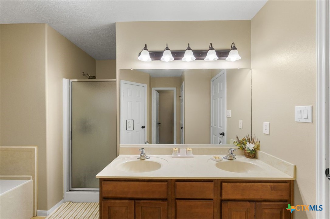 809 Buttercup Drive Property Photo 16