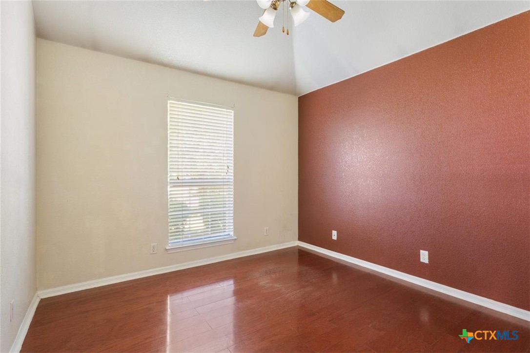 2001 Stonehenge Drive Property Photo 12