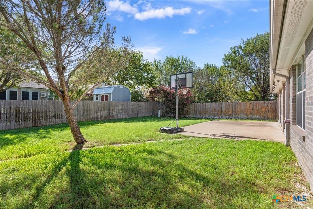 2001 Stonehenge Drive Property Photo 19