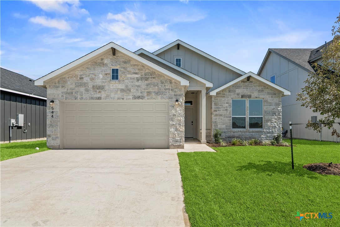 544 Gus Loop Property Photo 1