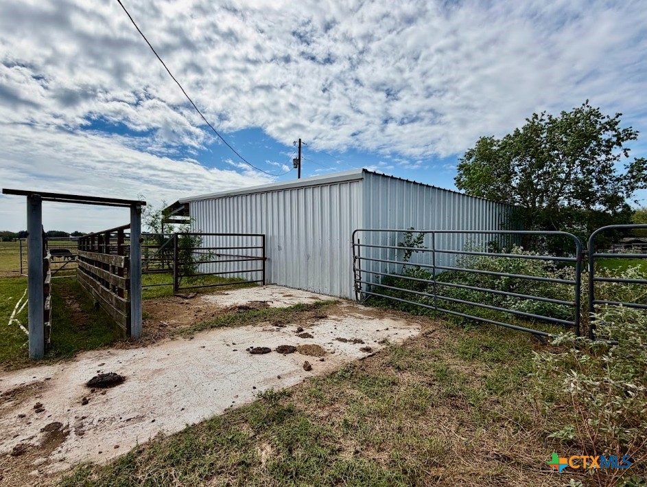 000 Parsons Road Property Photo 10