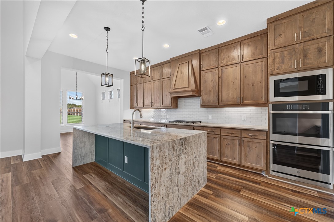 6910 Ben Houston Court Property Photo 19