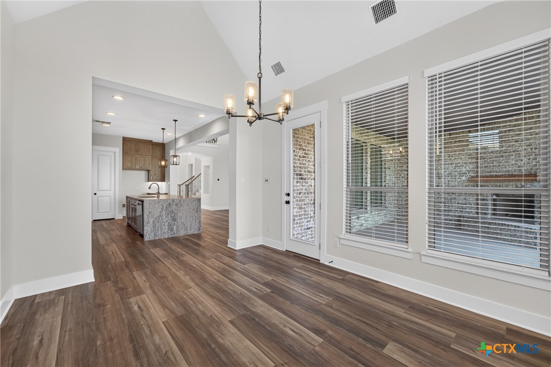 6910 Ben Houston Court Property Photo 21