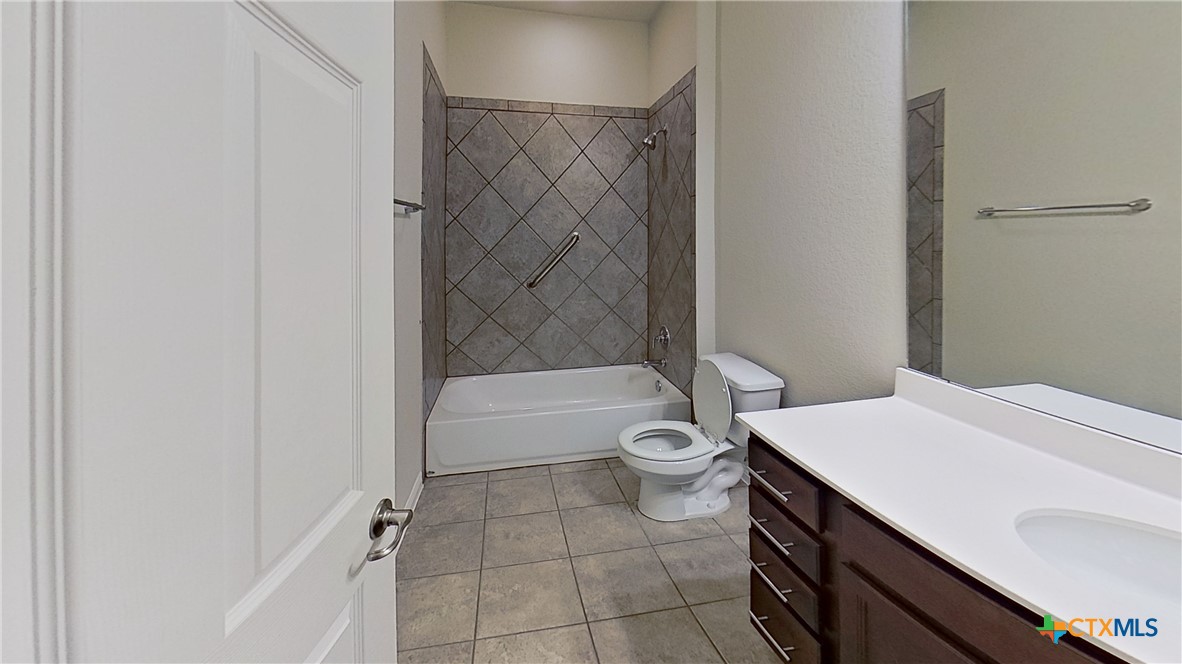176 Mayney Lane Property Photo 6