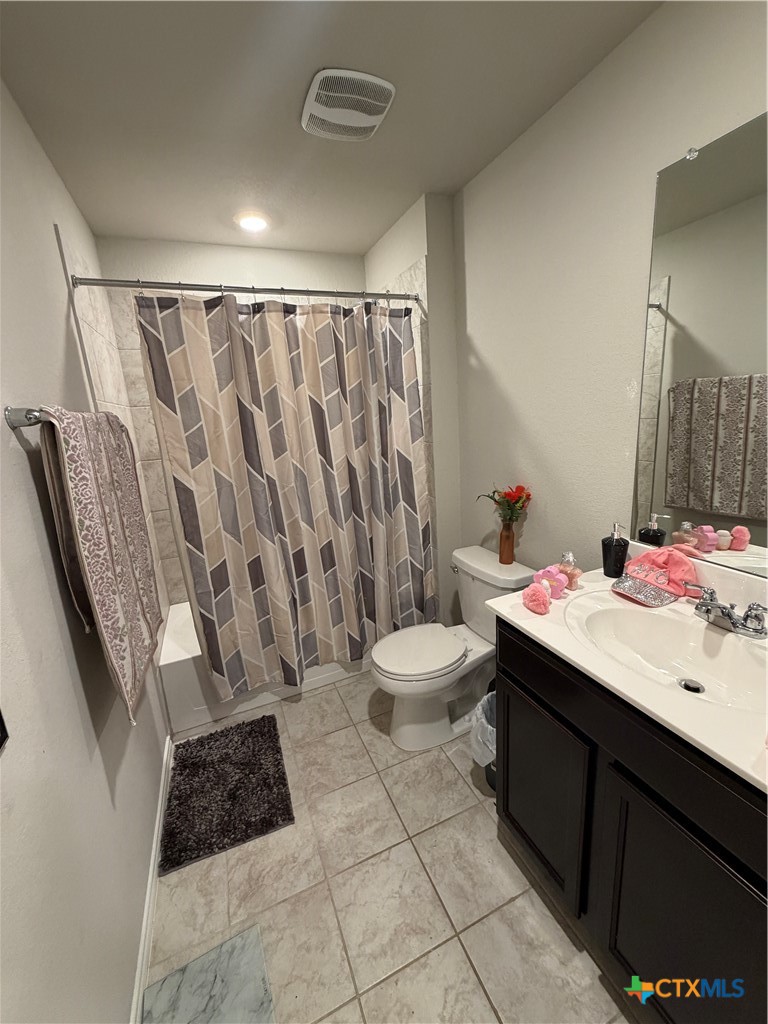 1406 Rolling Thunder Drive Property Photo 9
