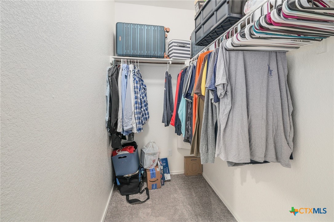 735 Circle Way Property Photo 15