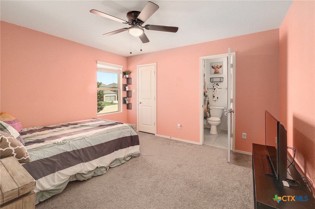 735 Circle Way Property Photo 22