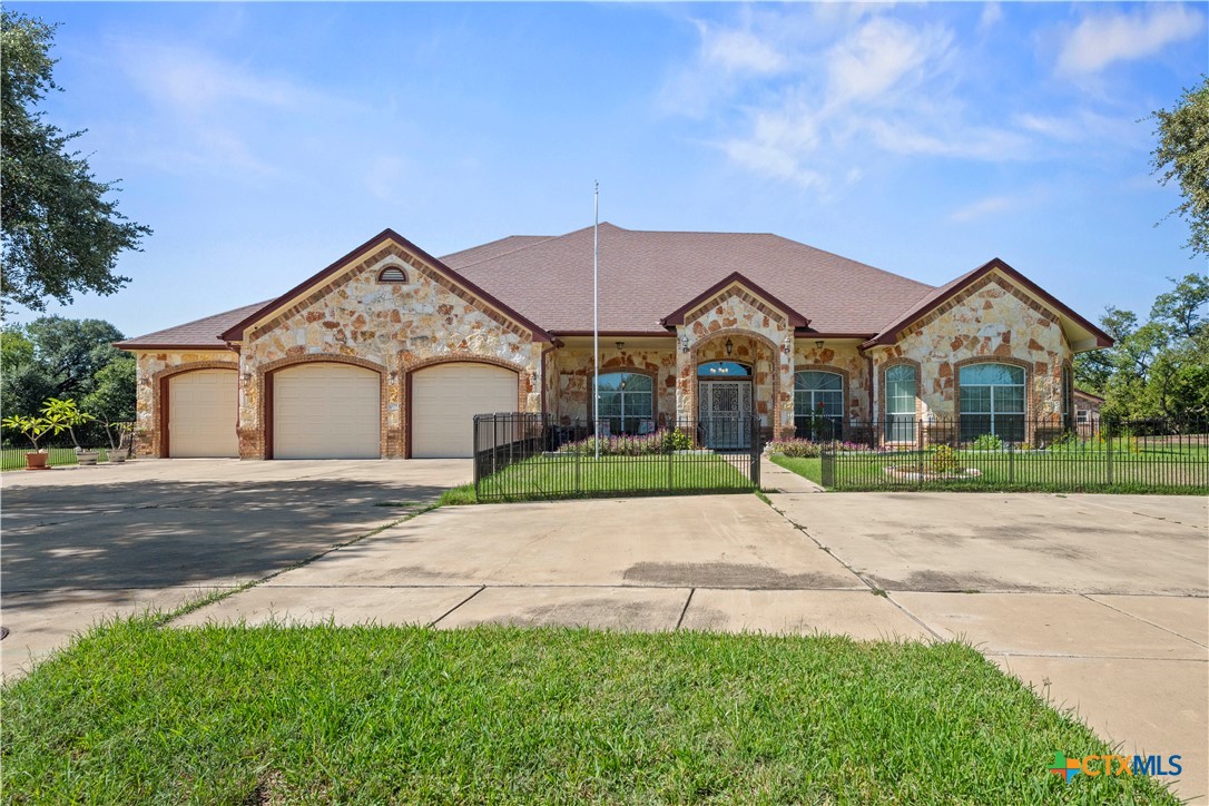 5005 Deerwood Loop Property Photo 1