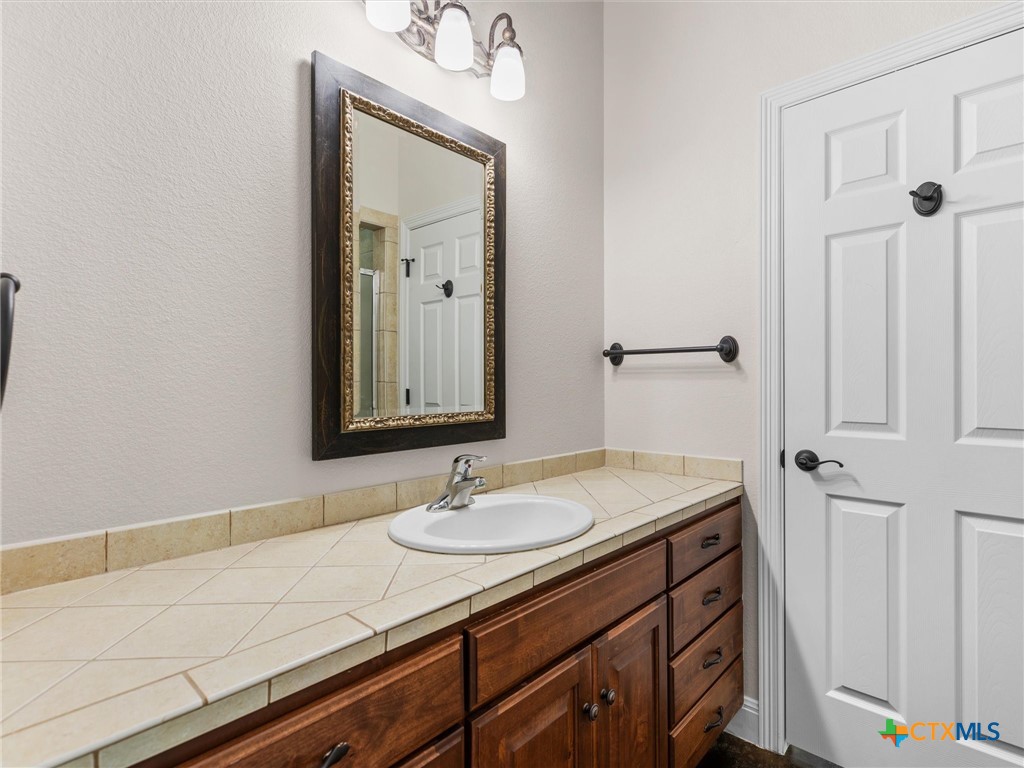 423 Elmwood Drive Property Photo 30