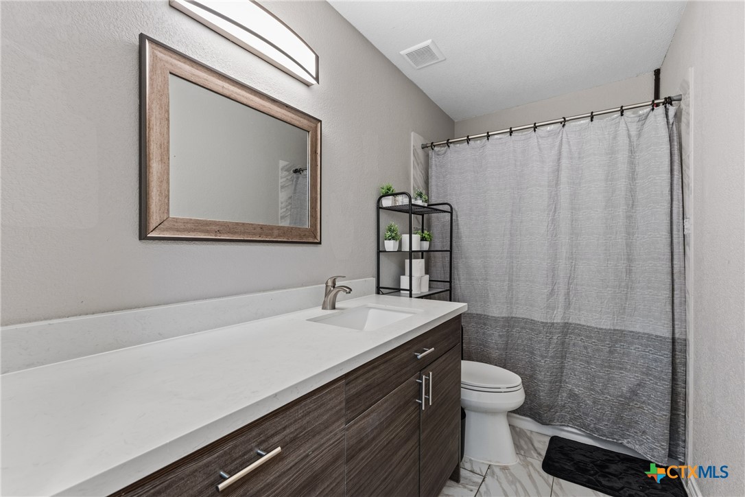 128 E Johnson Street Property Photo 17