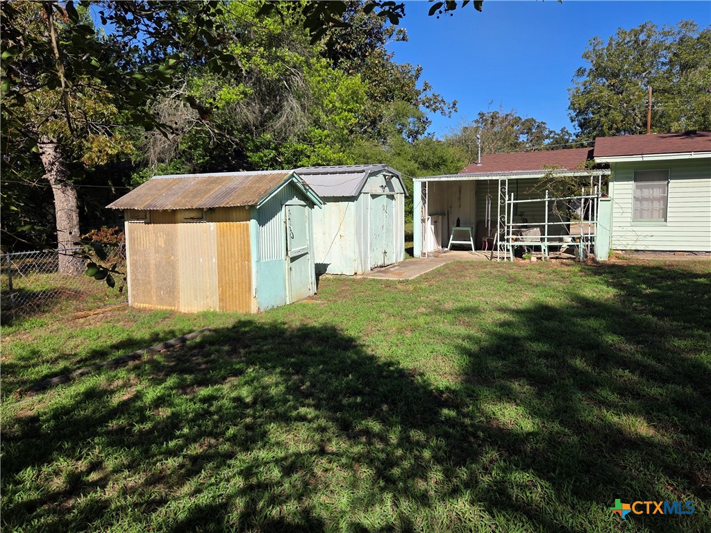 403 Hazel Property Photo 8
