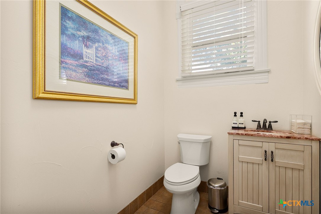 448 S Seguin Avenue Property Photo 11