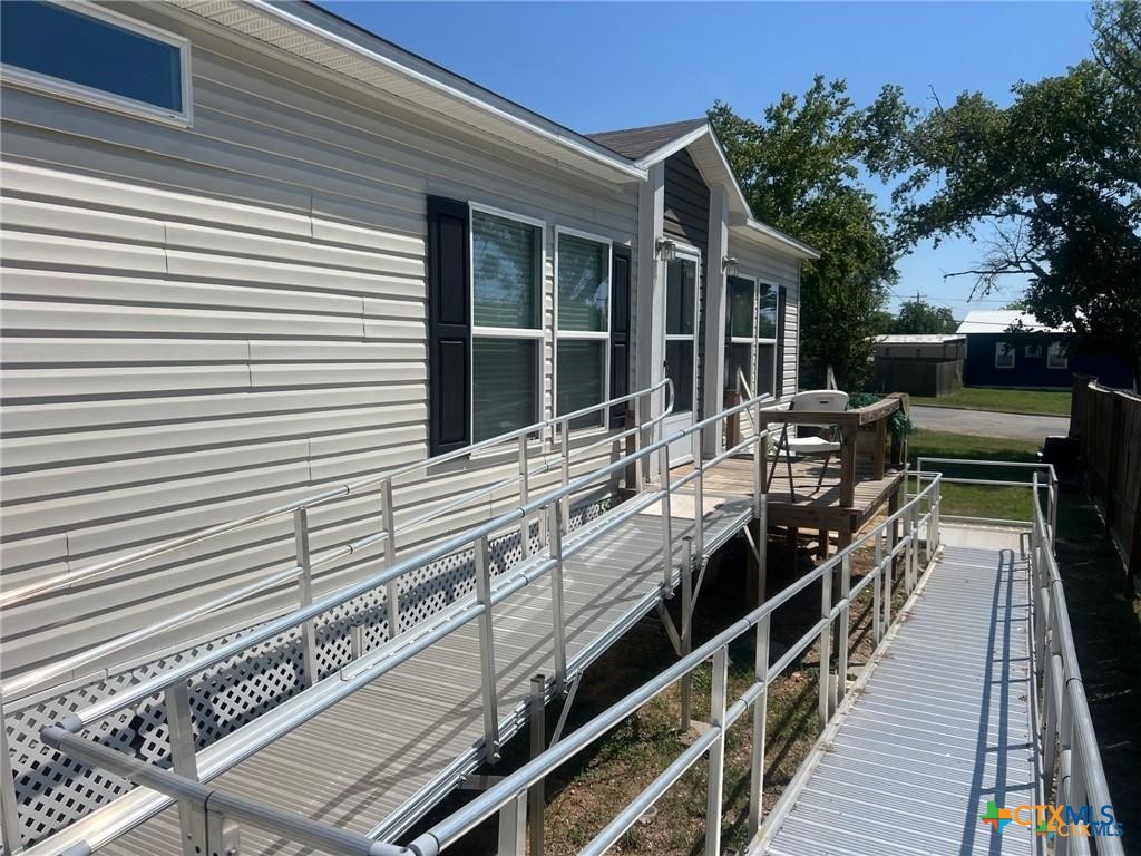 302 Antioch Street Property Photo 1