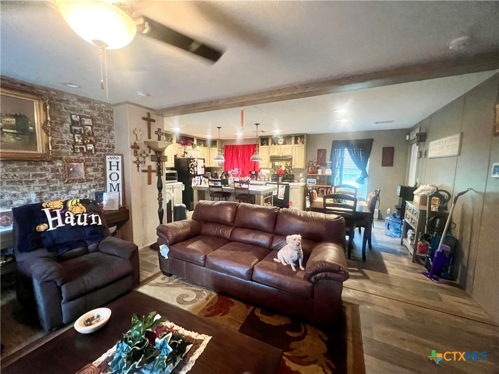 302 Antioch Street Property Photo 3