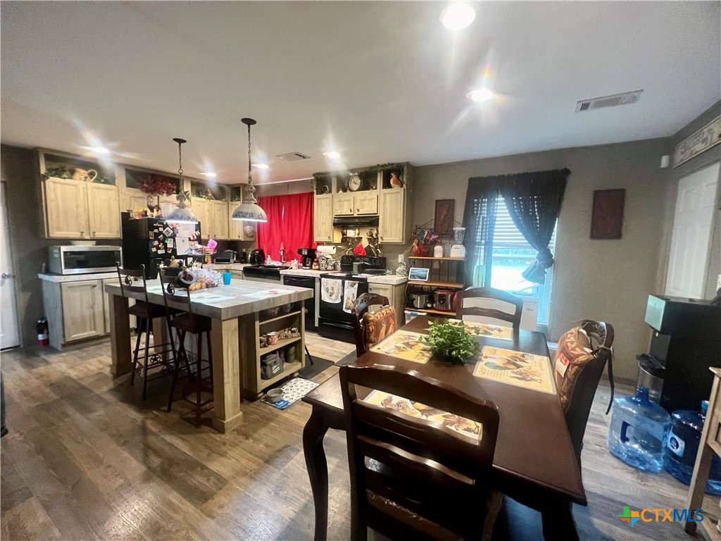 302 Antioch Street Property Photo 6