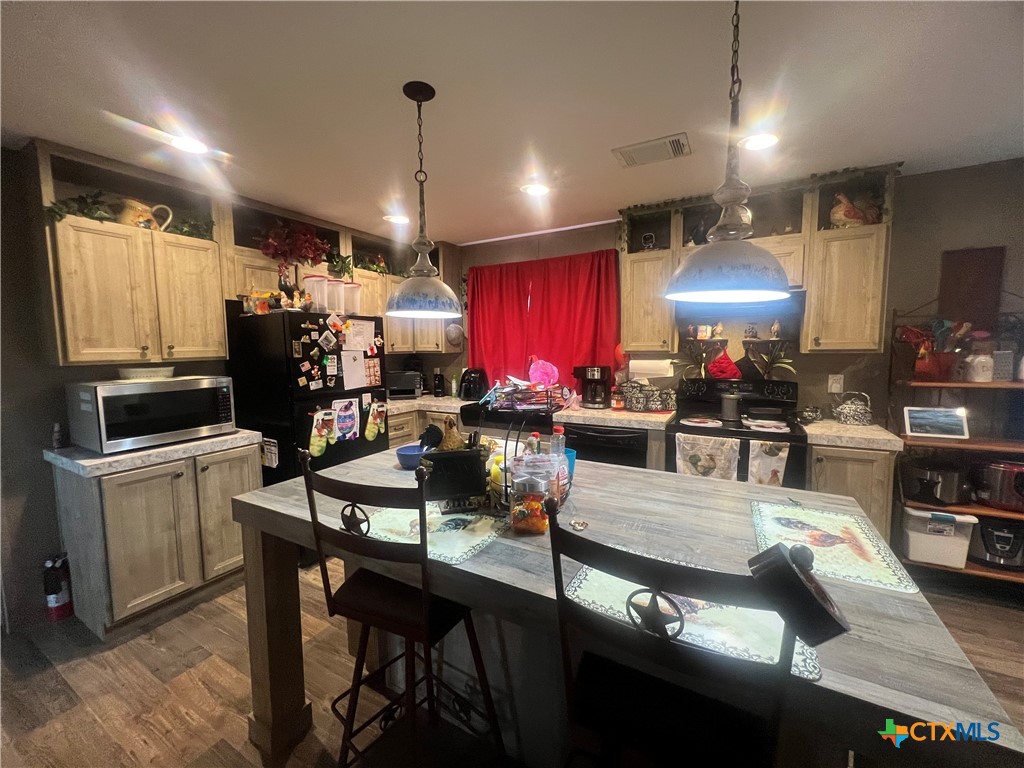 302 Antioch Street Property Photo 8