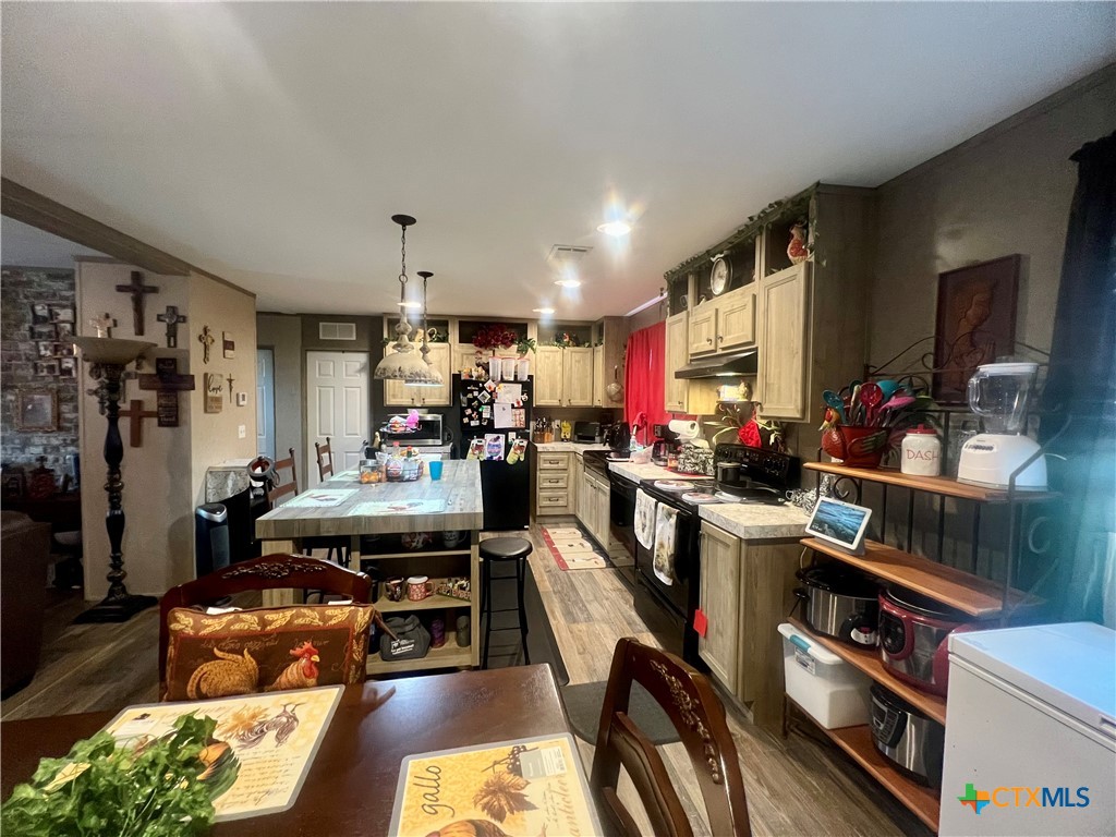 302 Antioch Street Property Photo 10