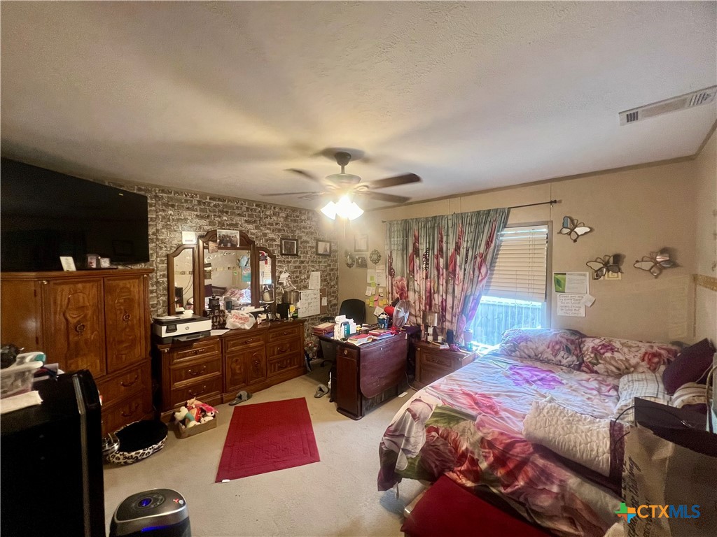 302 Antioch Street Property Photo 11