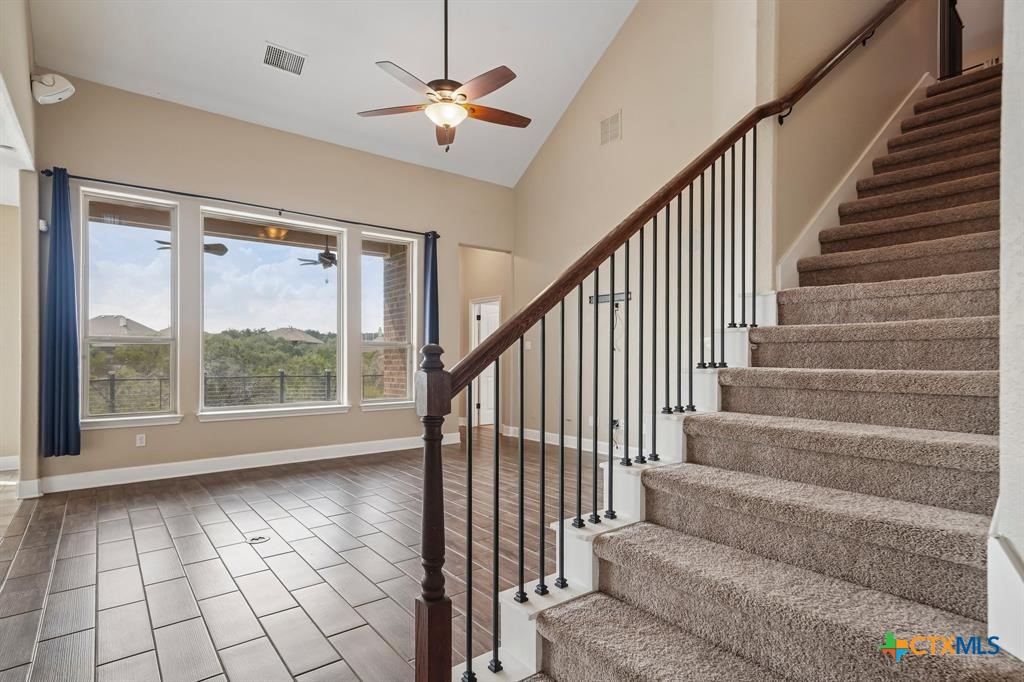 1086 Boulder Run Property Photo 4