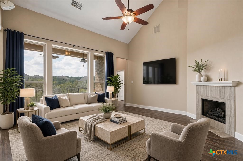 1086 Boulder Run Property Photo 5
