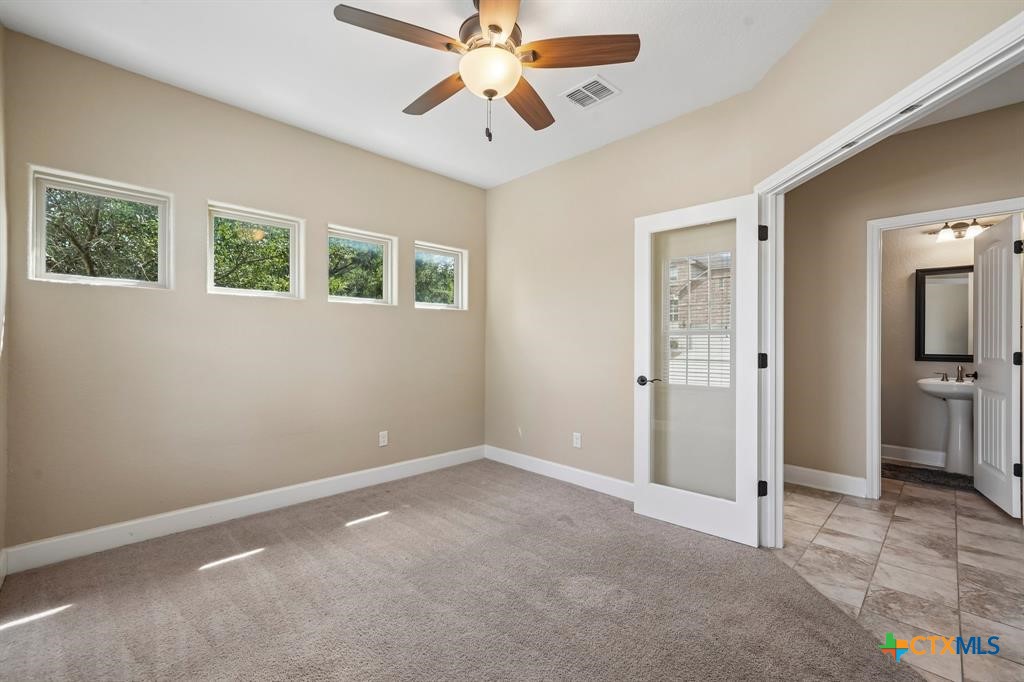 1086 Boulder Run Property Photo 11