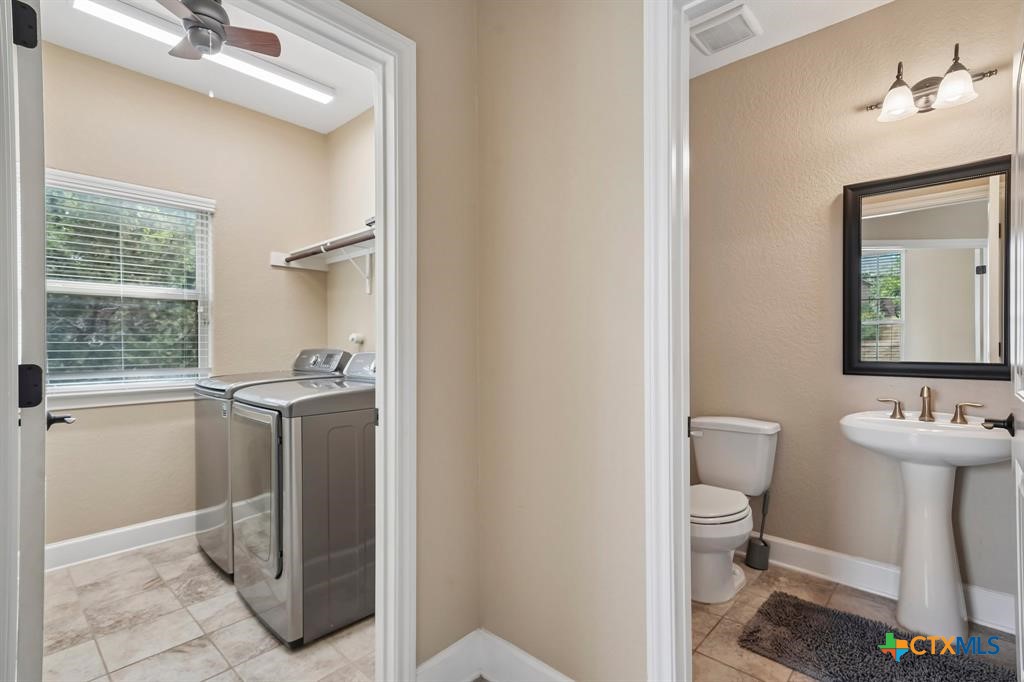 1086 Boulder Run Property Photo 13