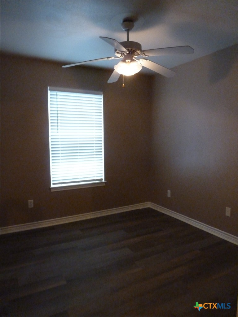 1527 Dustin Cade Drive Property Photo 8