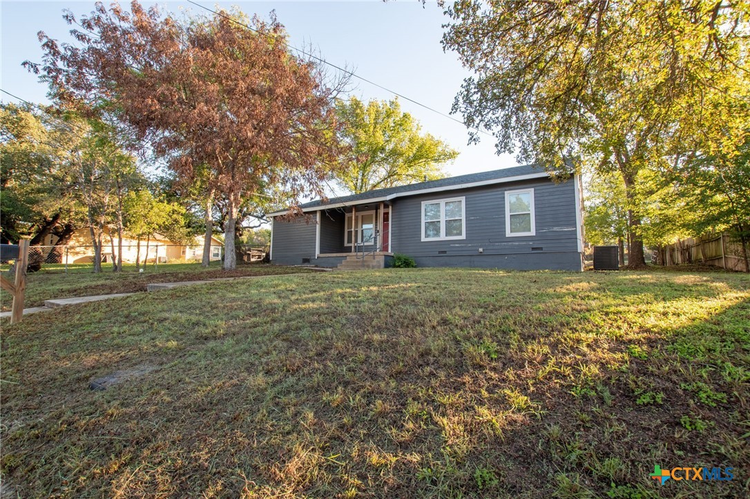 605 S Summer Street Property Photo 1