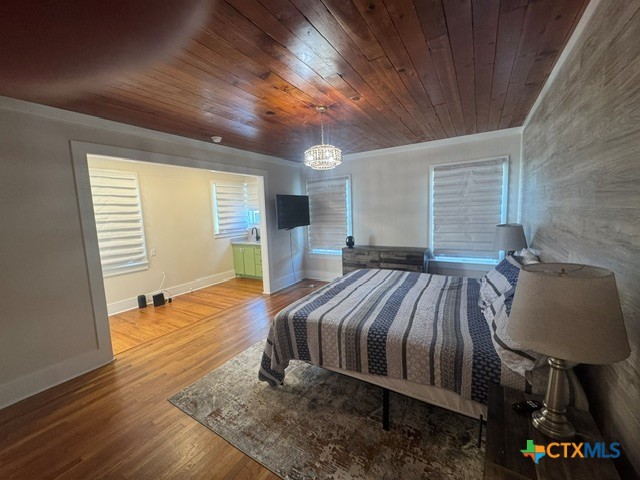 213 W Broadway Street Property Photo 10
