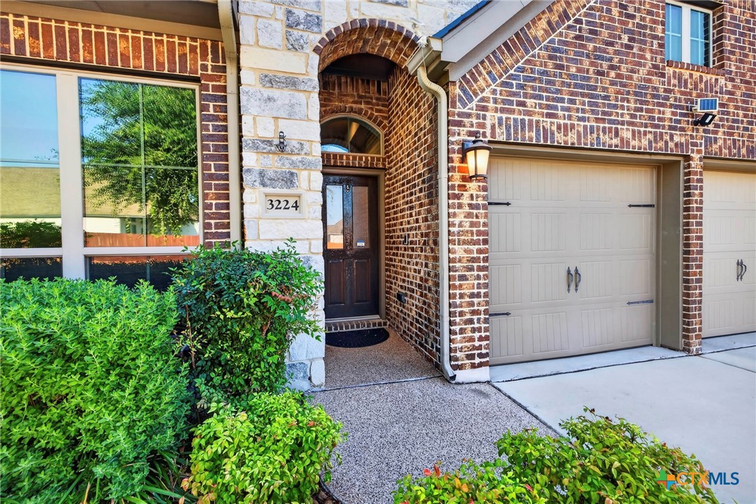 3224 Arroyo Del Sol