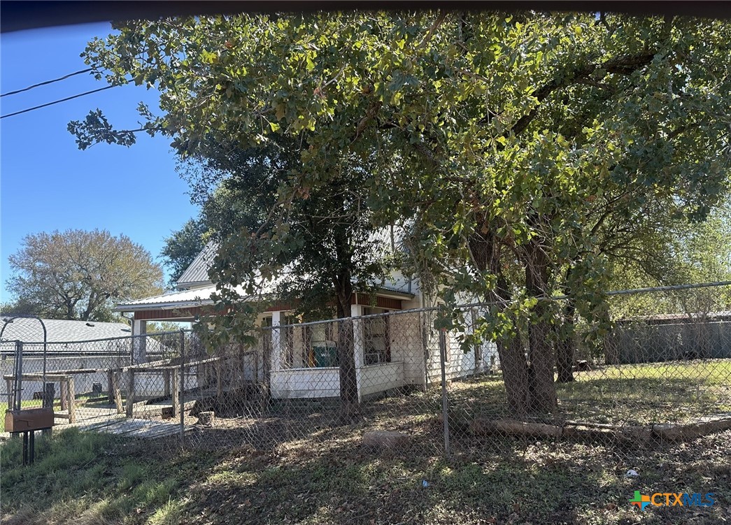 1504 Pidcoke Street Property Photo 1