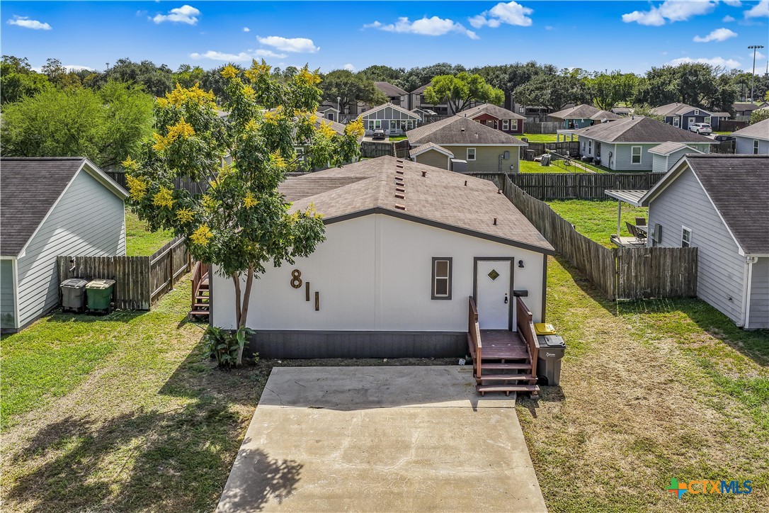 811 E Mesquite Lane Property Photo 4