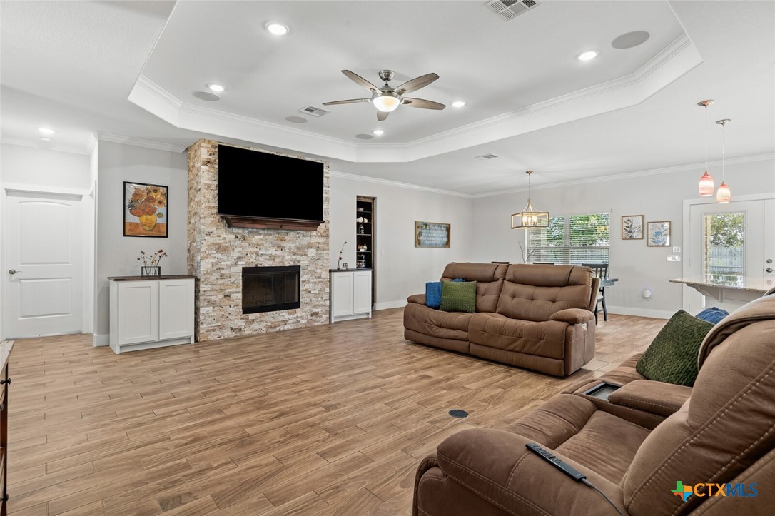 13613 Acqua Drive Property Photo 8