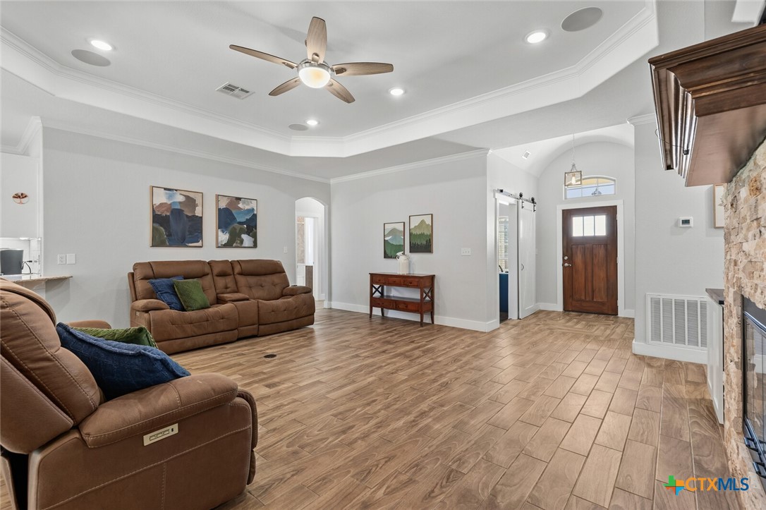 13613 Acqua Drive Property Photo 11