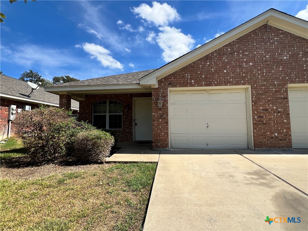 523 Olaf Drive A Property Photo 2