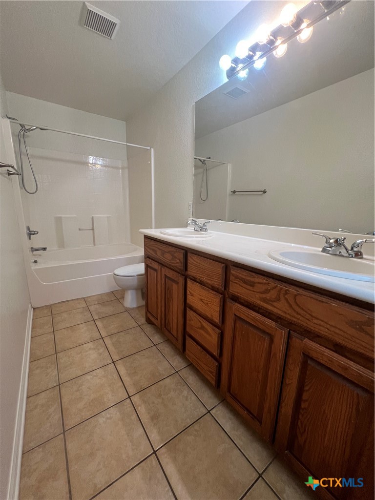 523 Olaf Drive B Property Photo 14